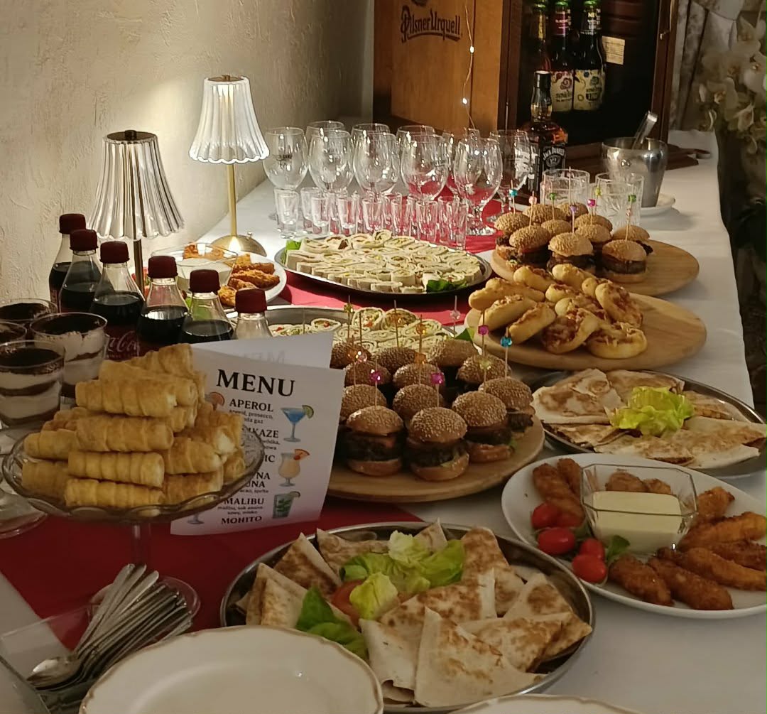 Słodki stół i catering na przyjęcie