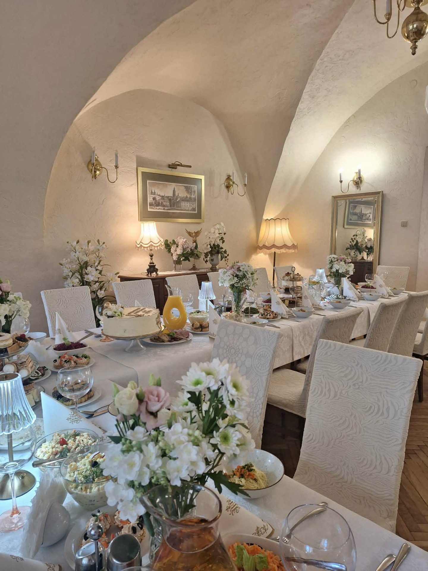 Eleganckie wnętrze restauracji Dominikańska